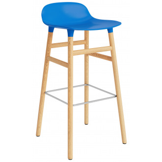 Form Barstool, wood legs – Bright blue + Oak