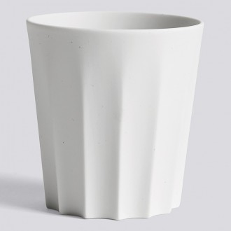 Off white - sharp Iris mug