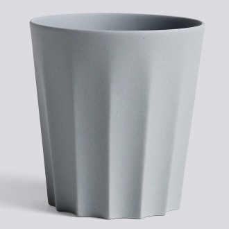 grey - sharp Iris mug