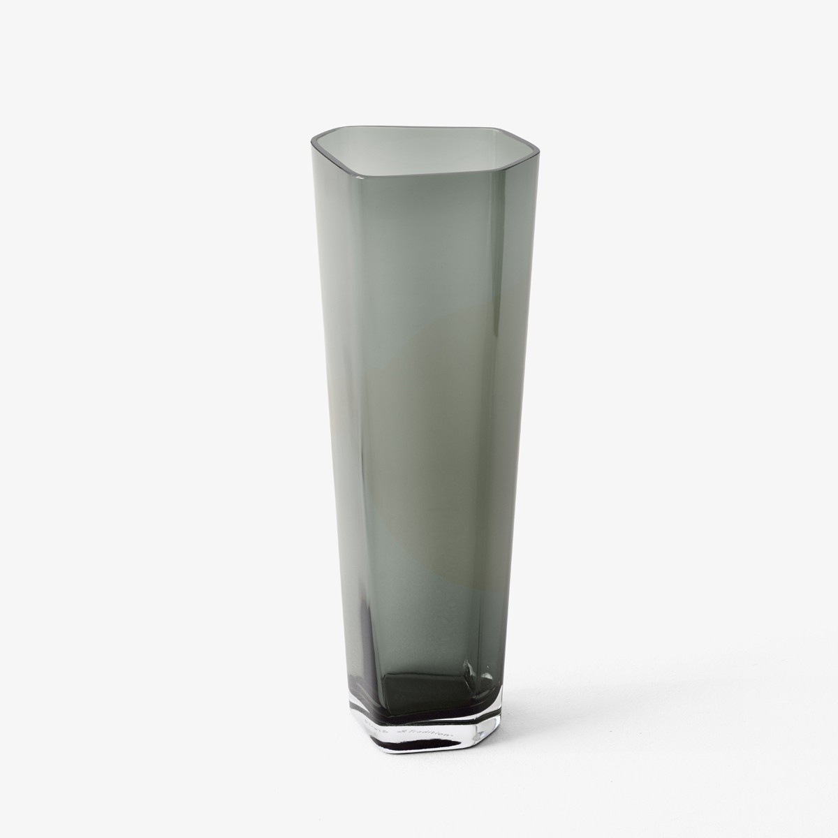 Glass Vase – SC37 – fumé – série Collect