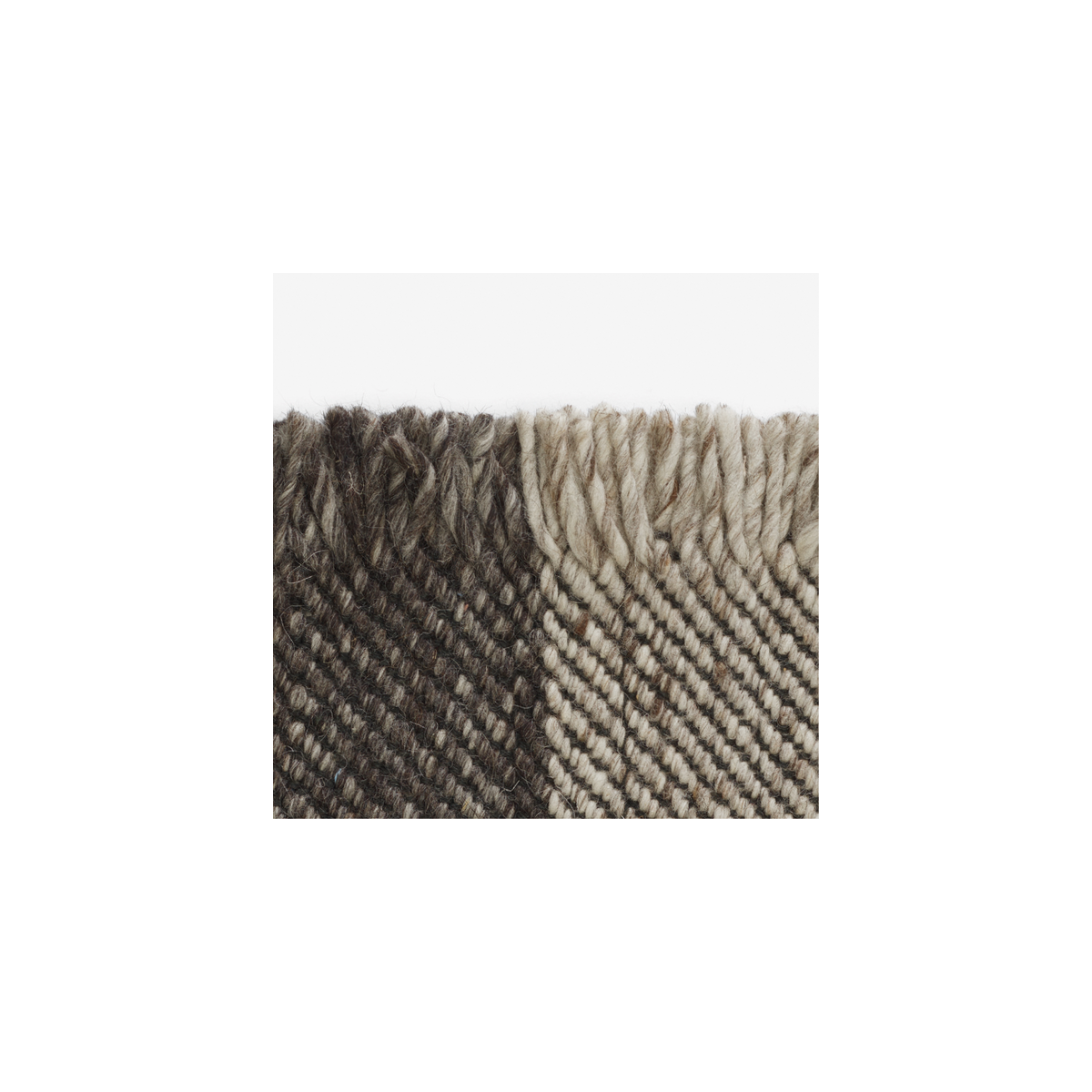 200x300cm - 0192 - Fringe rug